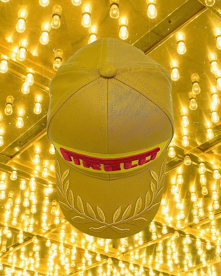 Gorra Pirelli Podio Edición Especial Las Vegas 2025