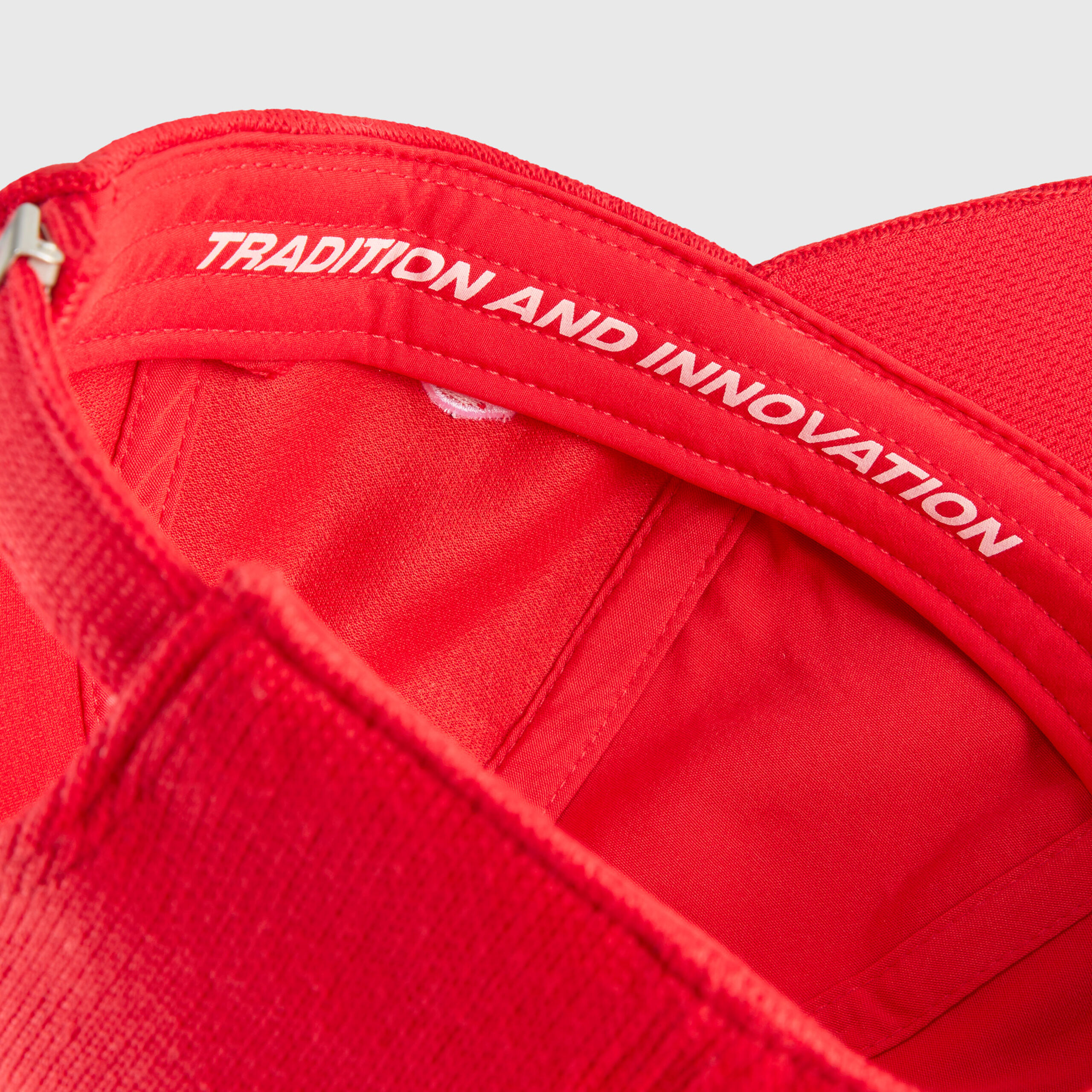 Gorra Ferrari Team GP China 2025