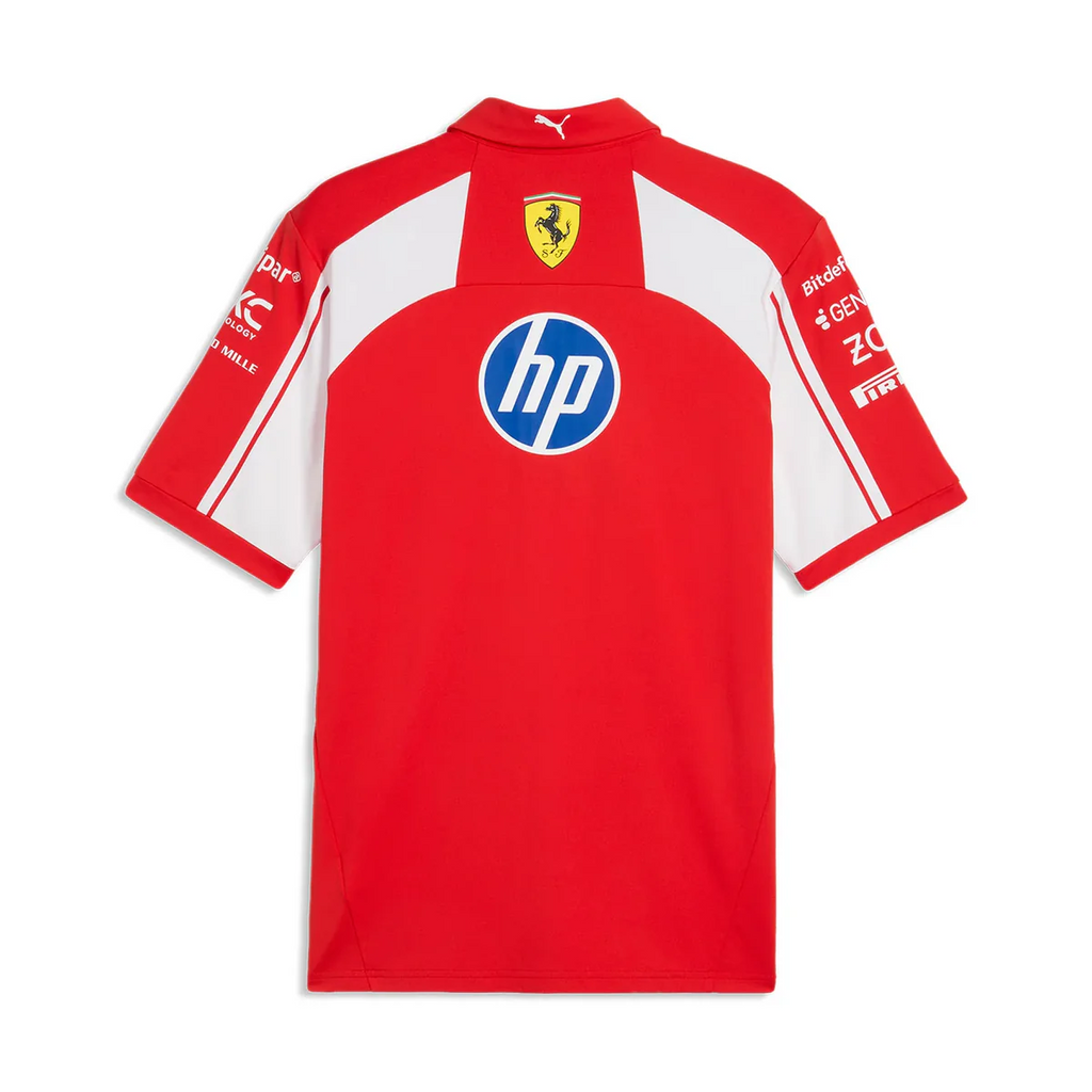 Polo Authentic Scuderia Ferrari F1 2026 en caja de regalo